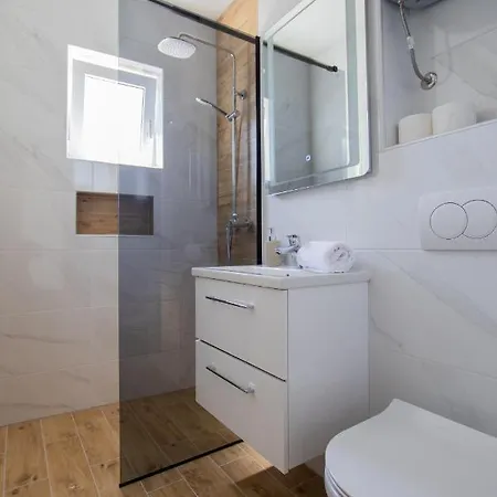 Apartmán M *