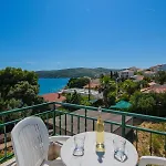 M Apartman