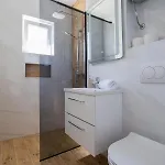 Apartman M *